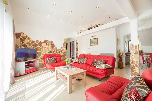Apartment mit drei Schlafzimmern und Meerblick in Budva — photo 3