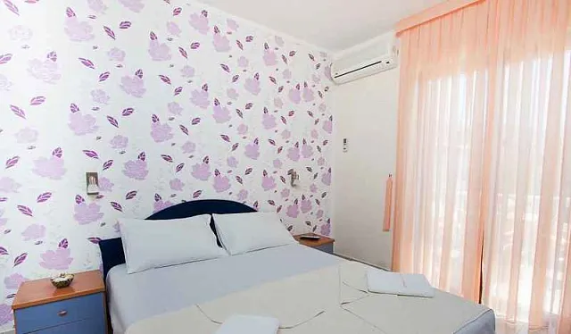 Villa-Hotel am Meer in Becici — photo 9