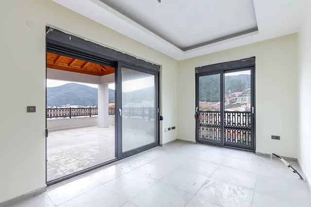 Apartments in a newly built building in the center of Budva — photo 8