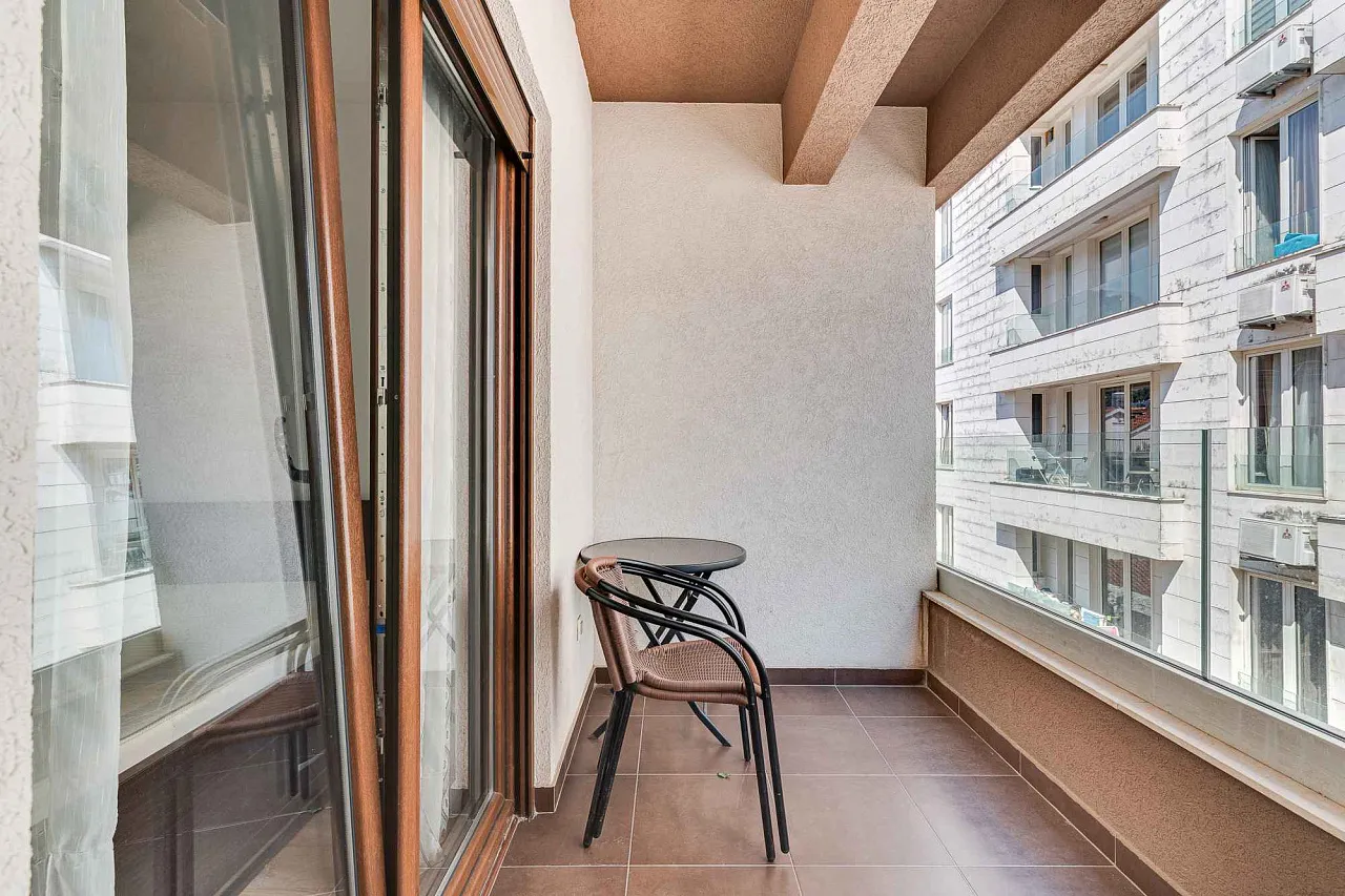 Wohnung zum Verkauf im Zentrum von Budva mit Meerblick