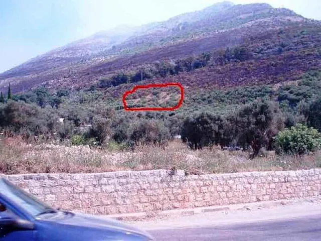 Grundstück in Budva mit Meerblick