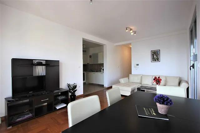 Wohnung in Petrovac — photo 8