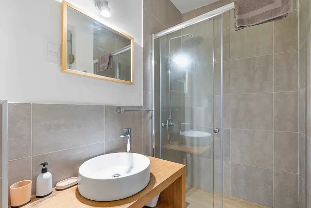 Zu verkaufen: Großzügige 3-Zimmer-Wohnung mit Meerblick und 40 m² großer Terrasse — photo 20