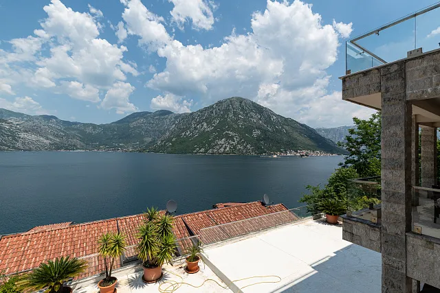 107 m² große 3-Zimmer-Wohnung mit Panoramablick auf das Meer in Kostanjica — photo 12