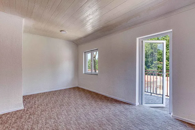 Zweifamilienhaus mit traumhaftem Blick auf die Adria. Perfekt für Eigennutzung oder als Kapitalanlage. — photo 8