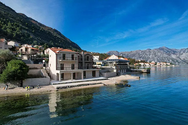 Eine luxuriöse dreistöckige Villa in erster Meereslinie in Kotor — photo 72