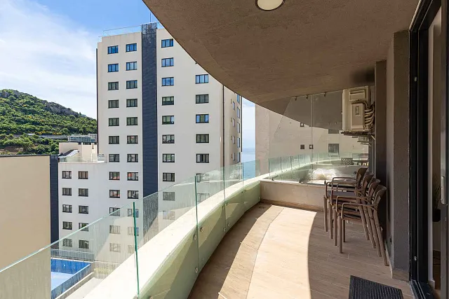 Wohnung im 2. Stock, 81 m², mit 2 Schlafzimmern und 2 Badezimmern