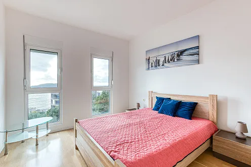 Helle und komfortable Wohnung von 65 m² in Rafailovići
