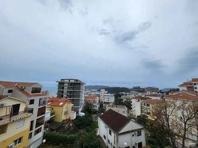 Ein-Zimmer-Wohnung mit Meerblick in Becici — photo 10