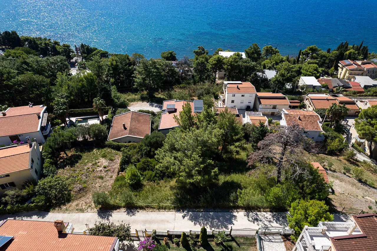 Grundstück mit Meerblick in Šušanj, 150 m vom Strand — 950 m²
