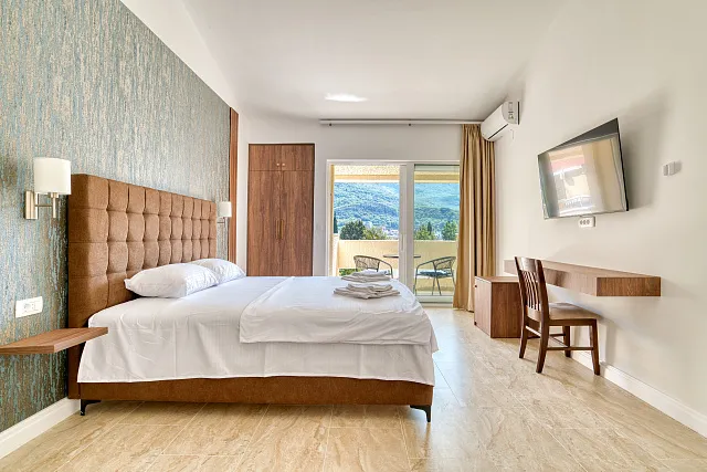 Voll ausgestattetes Hotel mit Restaurant in Bečići – 200m vom Meer — photo 5