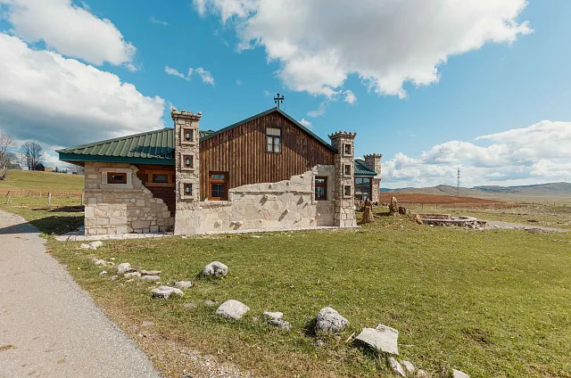 Zu verkaufen oder zu vermieten — Neues Restaurant in Žabljak — photo 21