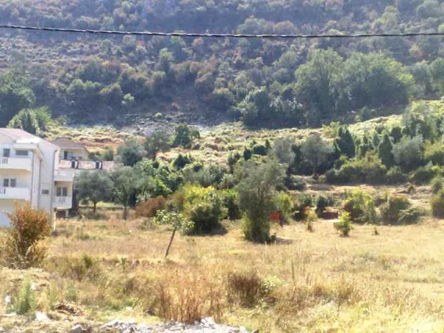 716 Kotor Stoliv Plot 7684m2 — photo 1