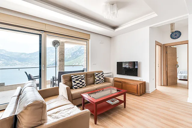 107 m² große 3-Zimmer-Wohnung mit Panoramablick auf das Meer in Kostanjica — photo 4
