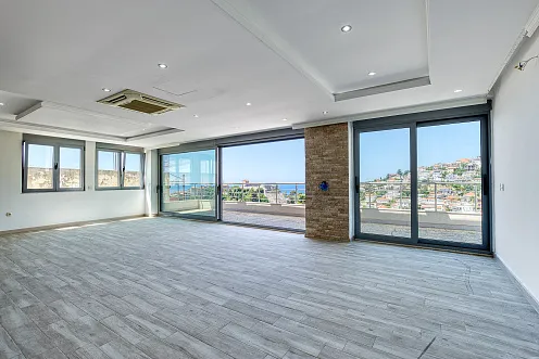 Penthouse in Ulcinj mit Meerblick