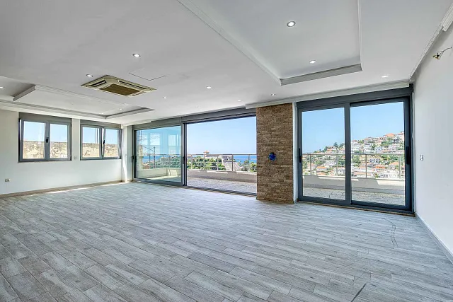 Penthouse in Ulcinj mit Meerblick