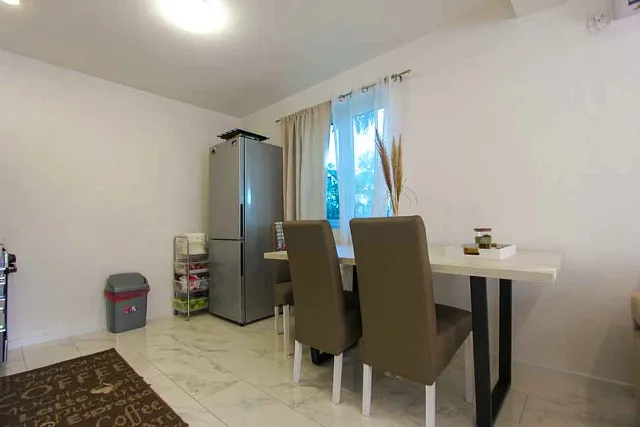 Zu verkaufen zweistöckiges Haus in Dobra Voda in der Nähe des Meeres — photo 11