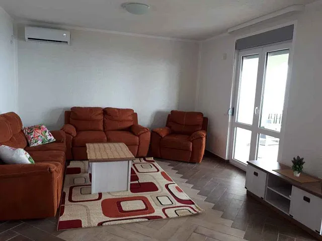 Haus mit drei Wohnungen in Zagrađe, Sutomore — 450 m² — photo 11