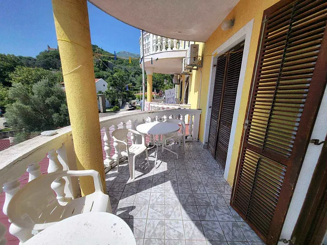 Hotel mit 16 Apartments in Buljarica — photo 10