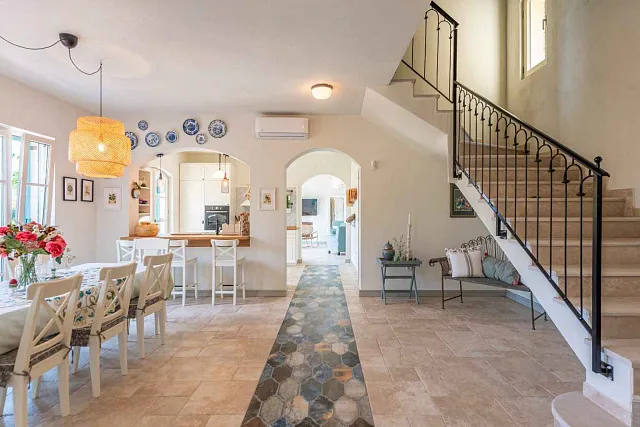 Luxuriöse Villa mit Meerblick in Baosici, Herceg Novi