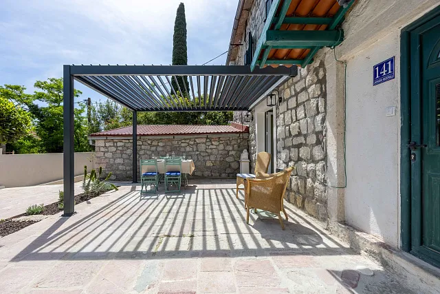 Vollständig renoviertes Steinhaus mit 3 Schlafzimmern und großer Terrasse, Đurići — photo 37
