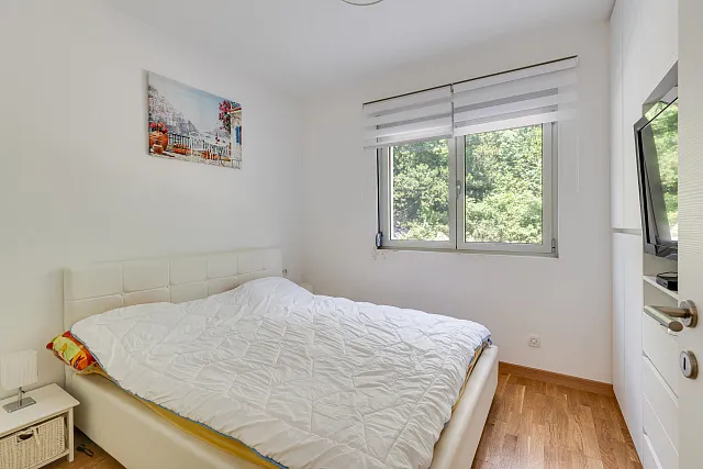Attraktive 86 m² Wohnung in Dobrota – Große Terrasse, Meerblick, Garage & Abstellraum — photo 8