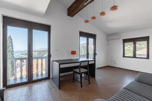 Haus an der Bar-Riviera, 195 m²