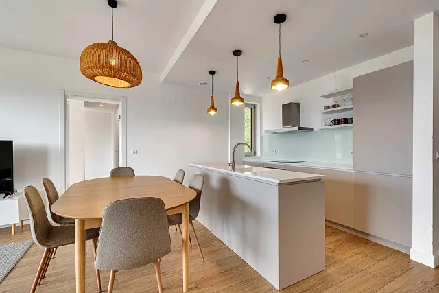 LUXURIÖSE 3-ZIMMER-WOHNUNG MIT ATEMBERAUBENDEM MEERBLICK — photo 4