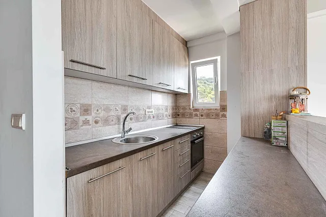 Moderne 55 m² Wohnung mit Parkplatz in Tivat — photo 5