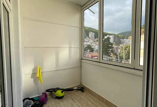Möblierte 1-Zimmer-Wohnung mit 49 m² + 5 m² Terrasse nahe der Altstadt von Budva — photo 6