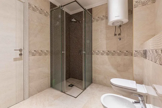Luxuswohnung mit Meerblick in Bečići — photo 18