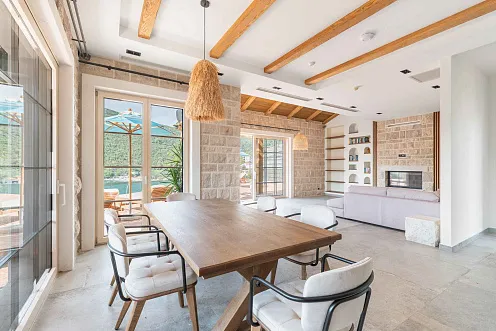 Eine außergewöhnliche Luxusvilla am Meer in Žanjice — photo 3