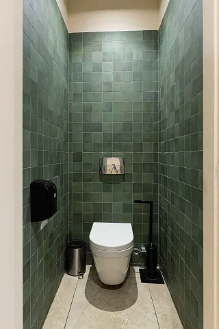 Gewerbeimmobilie in Budva, 400 m² — photo 18