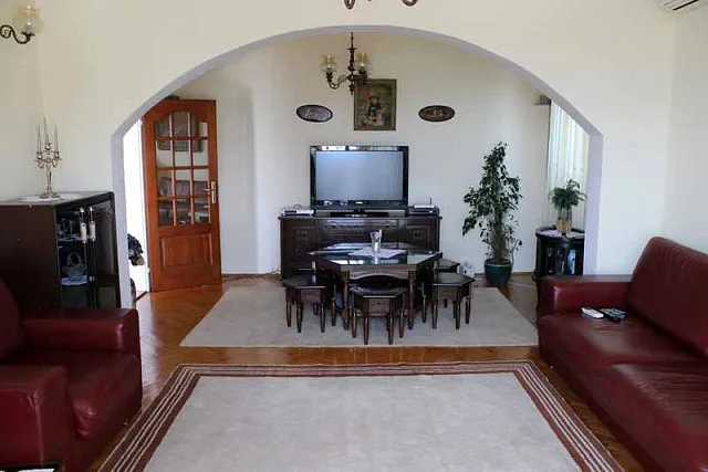 Haus in Herceg Novi — photo 9