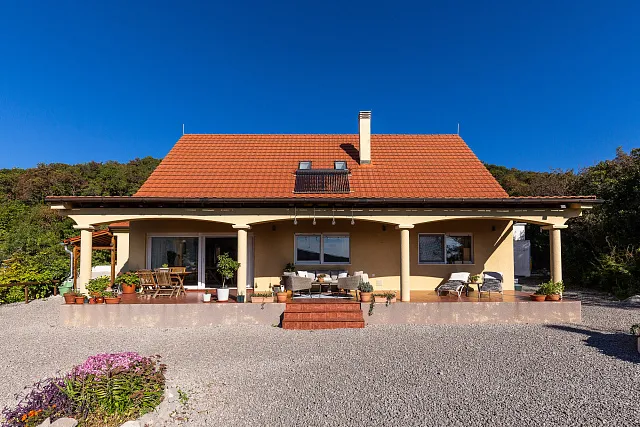 Familienhaus mit Panoramablick in der Nature — photo 50