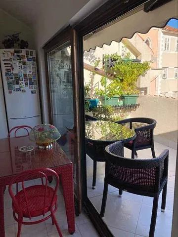 Haus in der Altstadt von Herceg Novi — photo 28