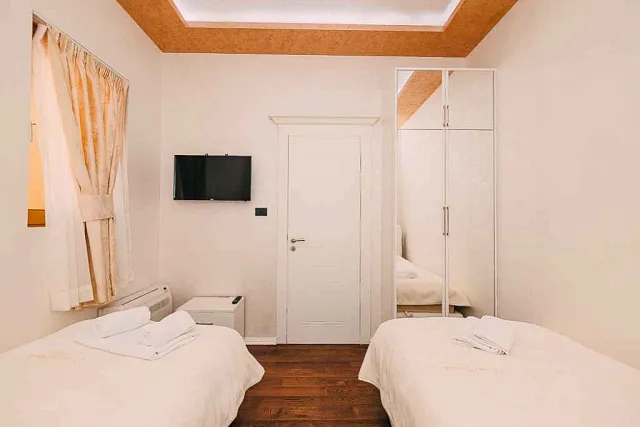 Website mit Wohnungen in Budva — photo 15