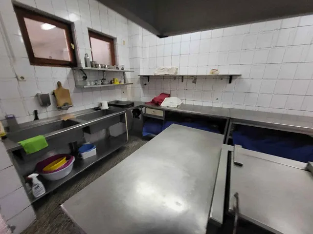 Hotel mit 16 Apartments in Buljarica — photo 8
