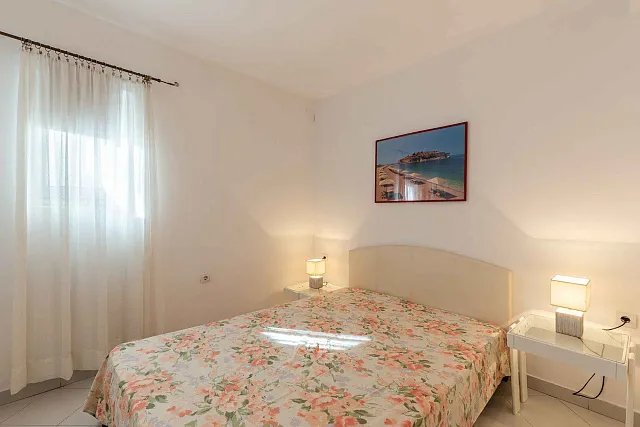 Apartment for sale overlooking the island of Sveti Stefan — photo 8