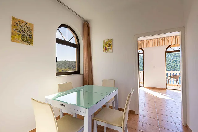 Gemütliche Wohnung in Bigovo direkt am Meer — mit Terrasse und Meerblick — photo 24