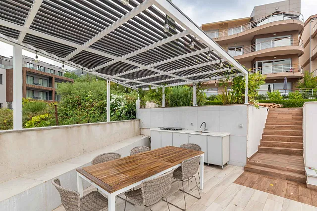Zu verkaufen: Großzügige 3-Zimmer-Wohnung mit Meerblick und 40 m² großer Terrasse — photo 6
