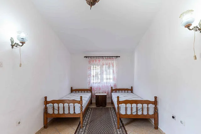 Gemütliches Haus mit Terrasse und Meerblick in Bar — photo 6