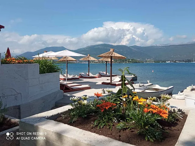 Apartment-Villa mit Privatstrand — photo 13