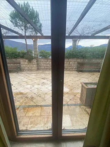#6770 Villa on the first line in Krašići, 240 m²” — photo 9
