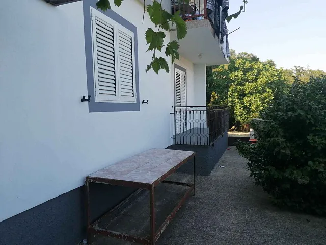 2-bedroom apartment in Bijela  — photo 13