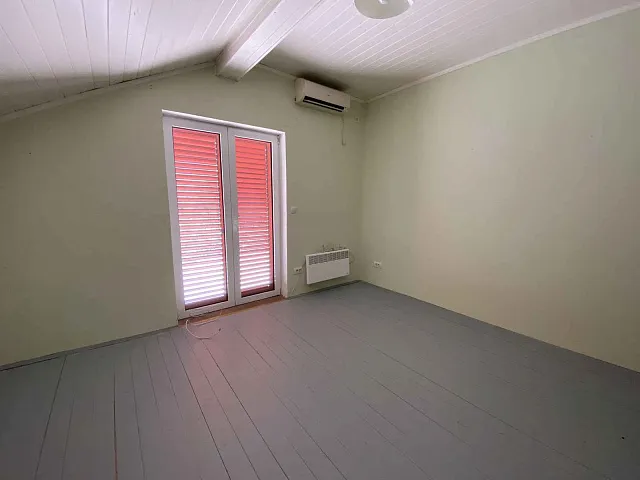 Haus in Djenovici mit Blick auf das Meer — photo 13
