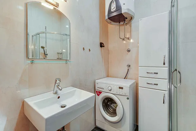Zwei-Zimmer-Wohnung in Dobrota, Kotor — 61 m² — photo 10