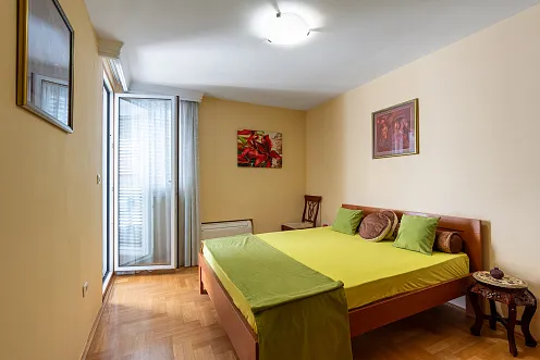 Geräumige Wohnung im Herzen von Budva — in der Nähe der Altstadt und des Strandes