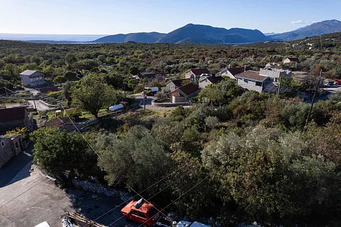 Drei Baugrundstücke in Mrkovi, Luštica – UTU und fertiges Villenprojekt — photo 3