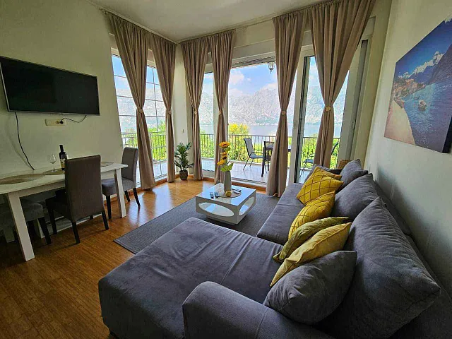Geräumiges Apartment mit 1 Schlafzimmer in Prcanj — photo 4